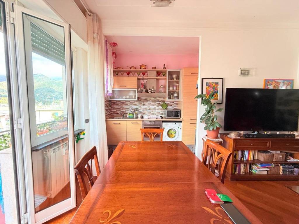 Appartamento a Genova in Via Antonio Sant'Elia, 12 - Foto 4