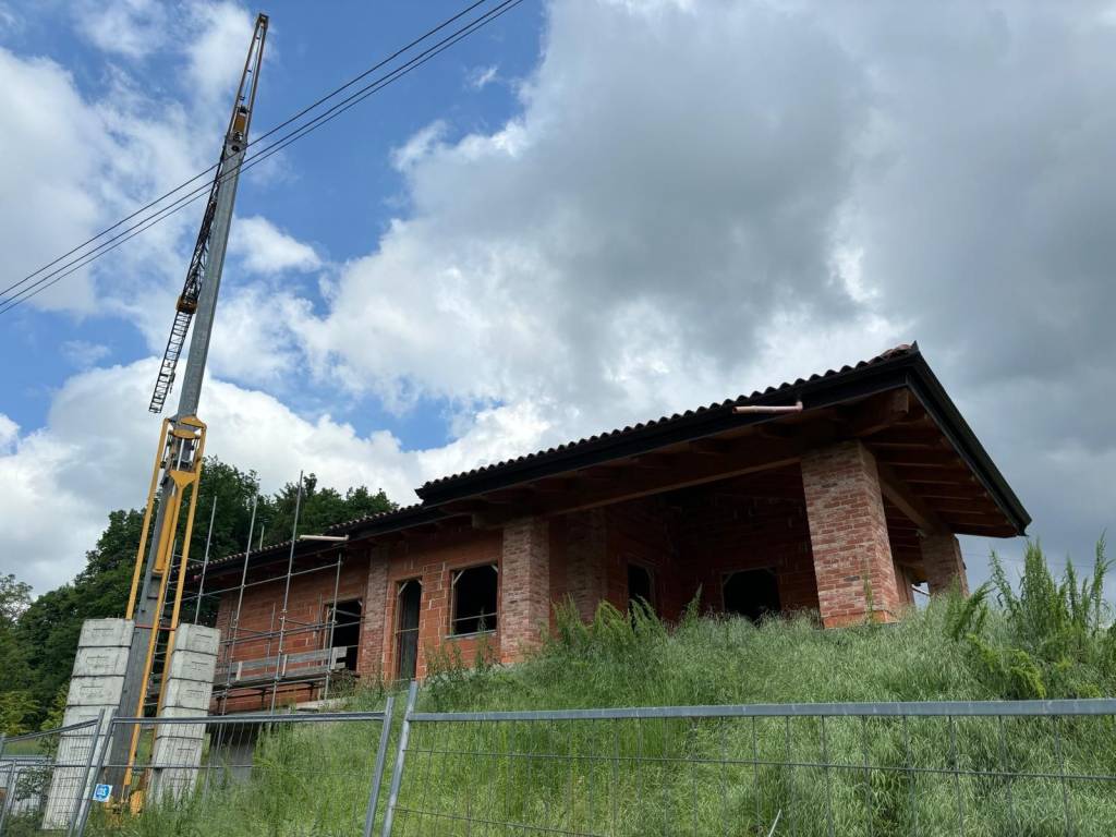 Villa a Corneliano d'alba in Via Pesio - Foto 2