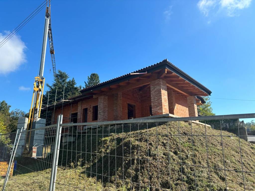 Villa a Corneliano d'alba in Via Pesio - Foto 4