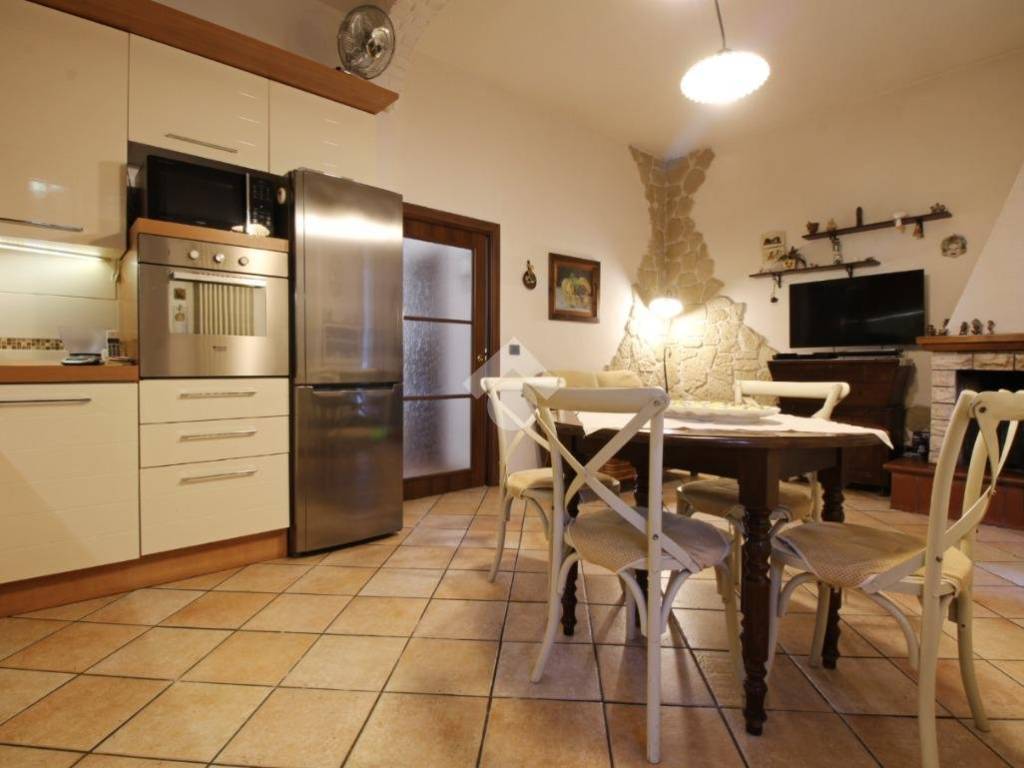 Casa indipendente a Prato in Via Roma, 452 - Foto 2