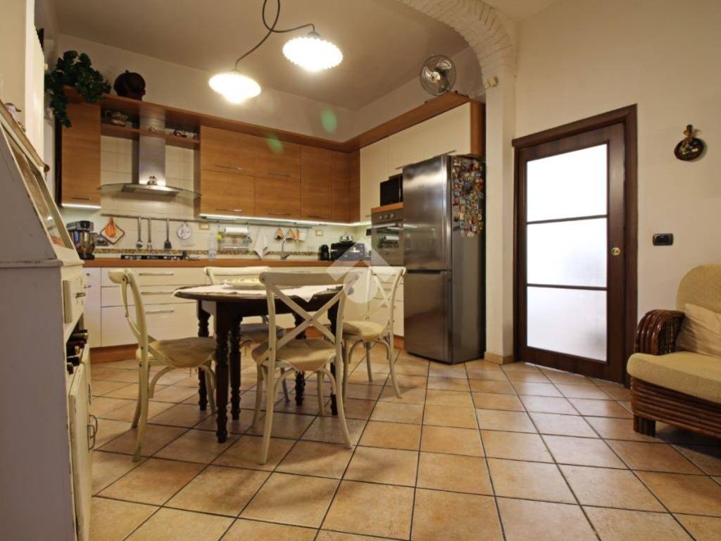 Casa indipendente a Prato in Via Roma, 452 - Foto 3