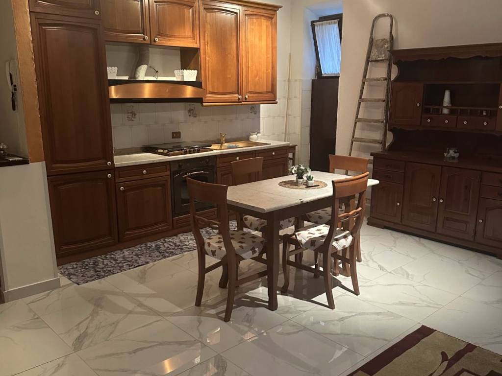 Appartamento a Somma lombardo in Via Vignola - Foto 2