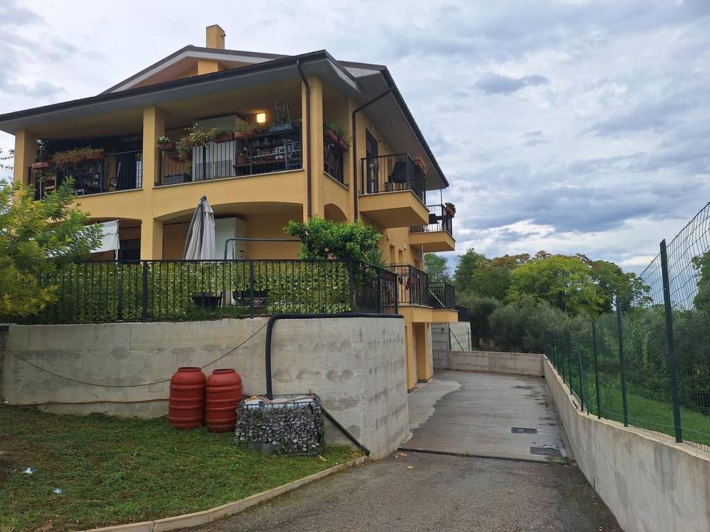 Appartamento a Ascoli piceno in Via Frazione Brecciarolo 337, 63100 Ascoli Piceno AP, Italia - Foto 3