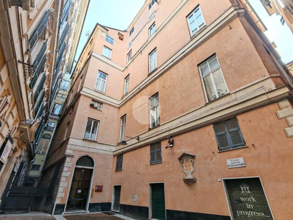 Appartamento a Genova in Piazza Inferiore di Pellicceria, 1 - Foto 2