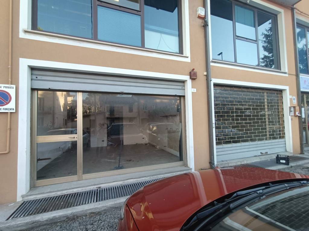 Immobile a Civitanova marche in Via Guglielmo Marconi, 16 - Foto 2