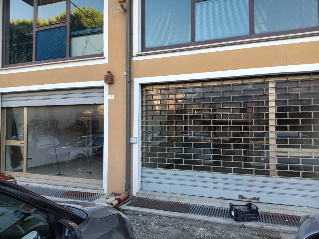 Immobile a Civitanova marche in Via Guglielmo Marconi, 16 - Foto 3