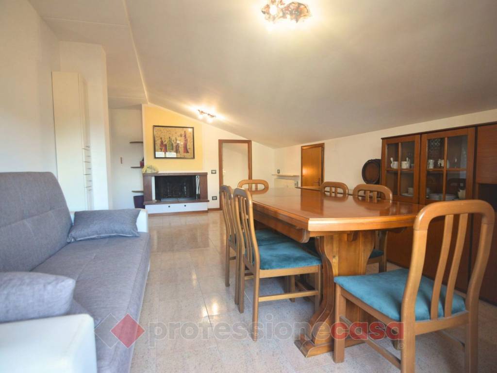 Appartamento a Perugia in Via Achille Grandi - Foto 2