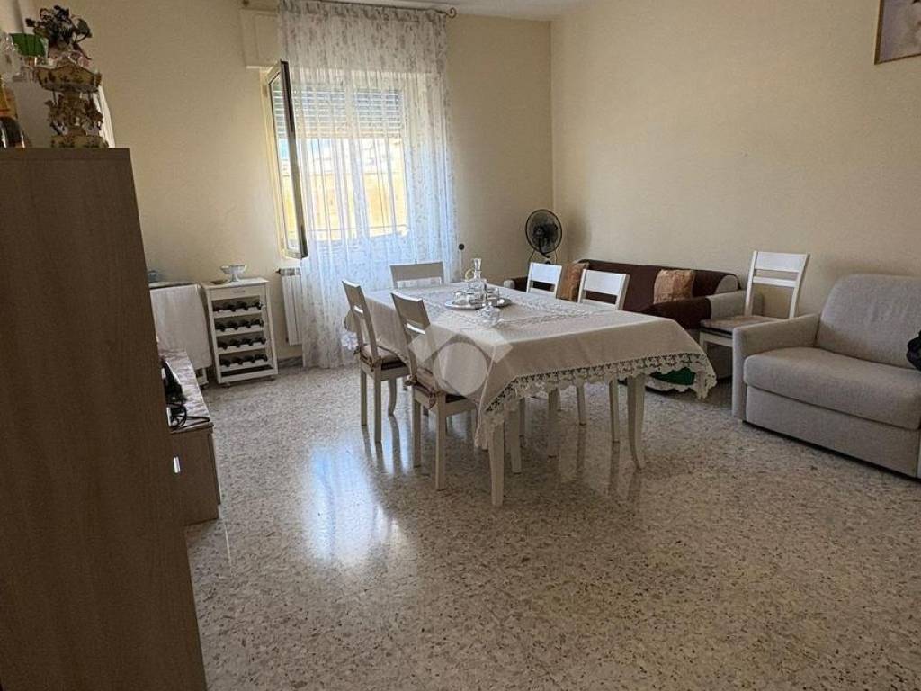 Appartamento a Barletta in VIA RUGGIERO VITRANI, 8 - Foto 4