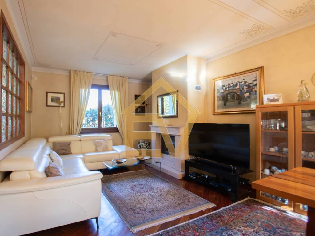 Villa a Bovezzo in Via Cesare Battisti, 49 - Foto 2