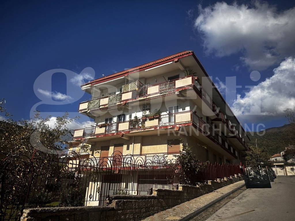 Appartamento a Quadrelle in Via Manzoni, 7 - Foto 2