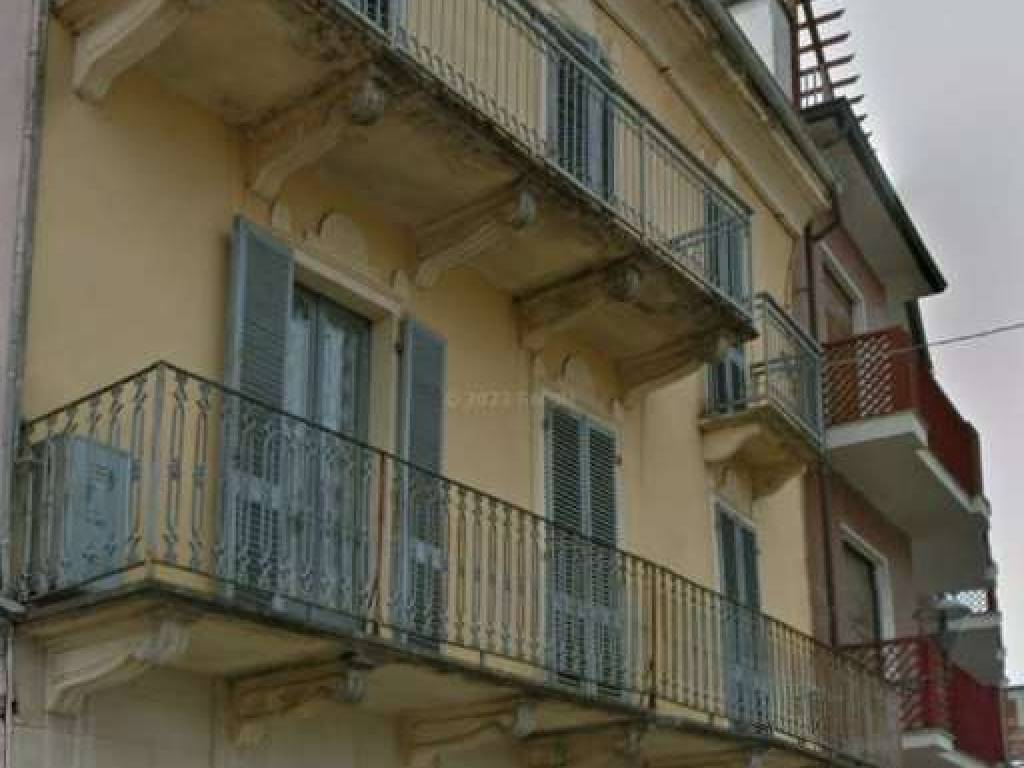 Appartamento a Mombercelli in Piazza Alfieri - Foto 3