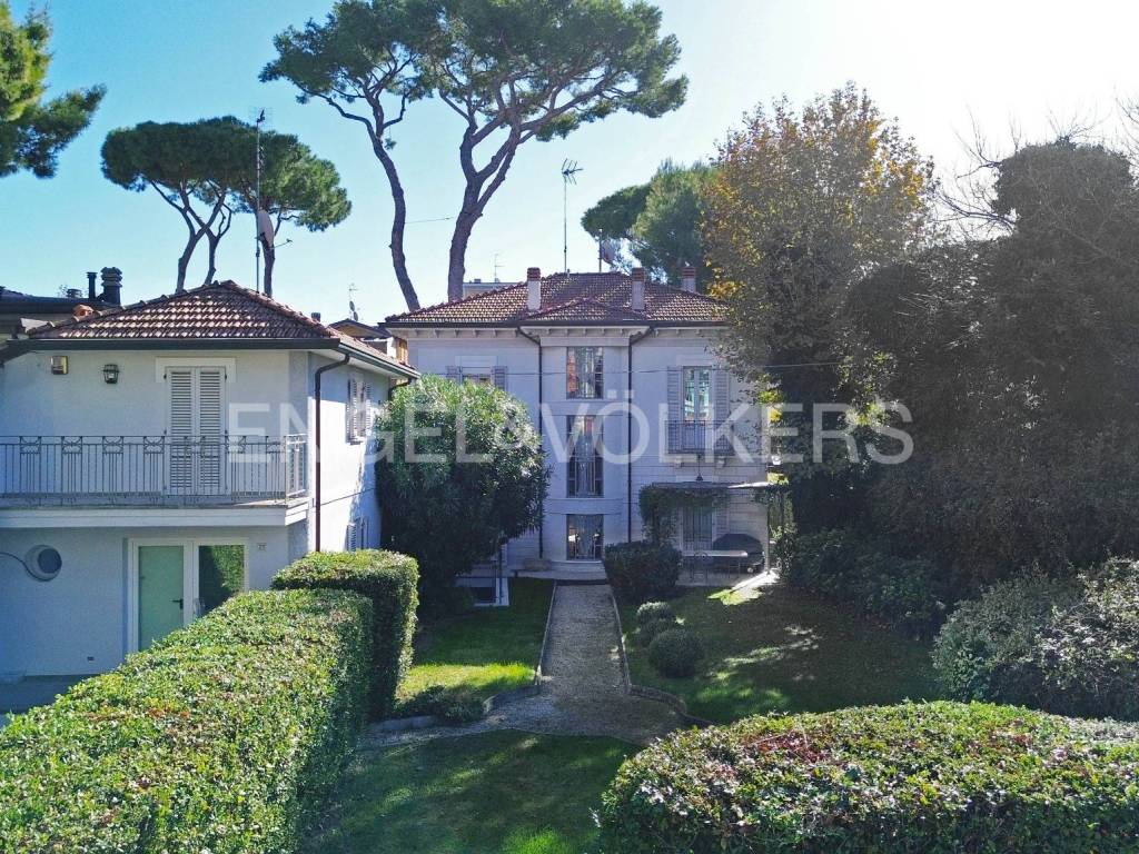 Villa a Riccione in Viale Francesco Baracca, 36 - Foto 2
