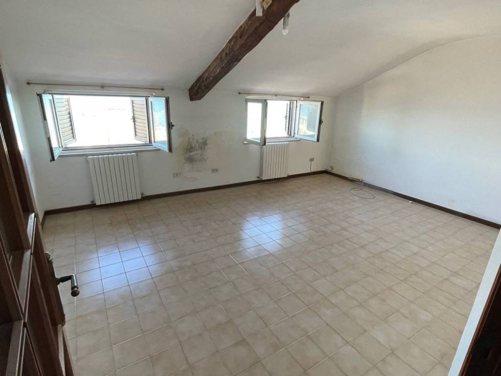 Attico / mansarda a Falconara marittima in Via Flaminia, 524 - Foto 4