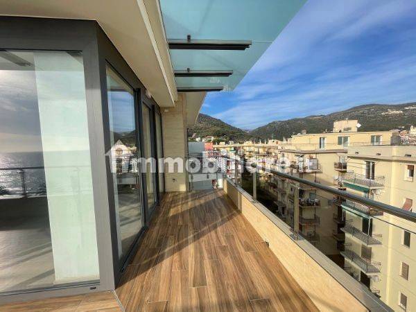 Appartamento a Loano in Via Stella - Foto 2