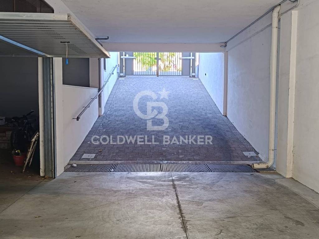 Box / garage a Acireale in Via Provinciale per Santa Maria Ammalati - Foto 2