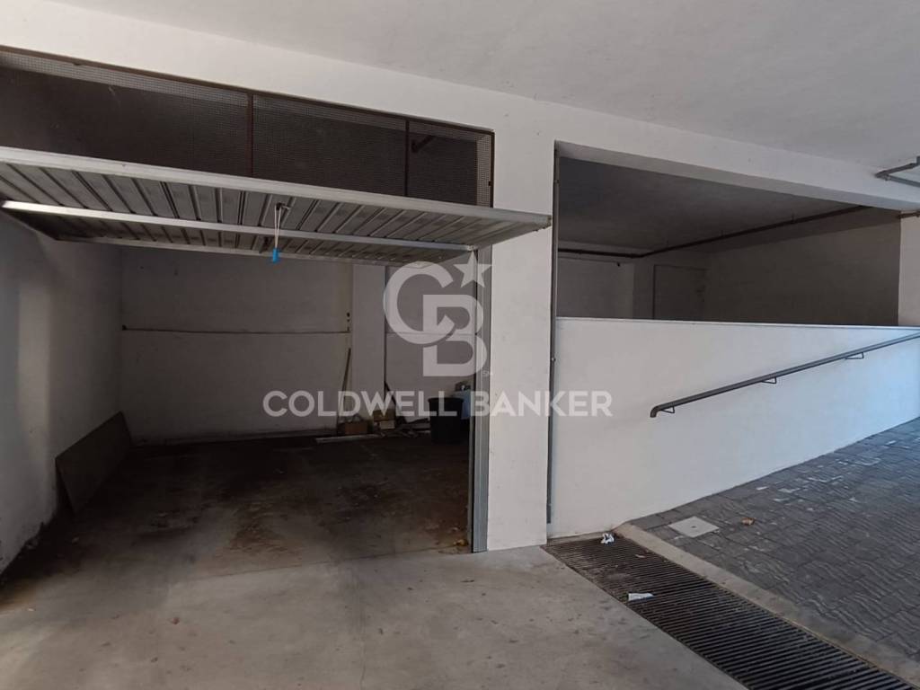 Box / garage a Acireale in Via Provinciale per Santa Maria Ammalati - Foto 3