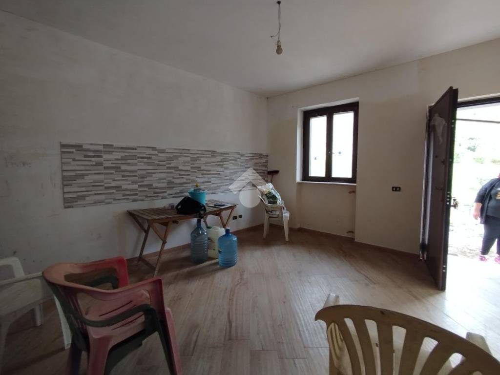 Villa a Terracina in Via La Fiora alta - Foto 5