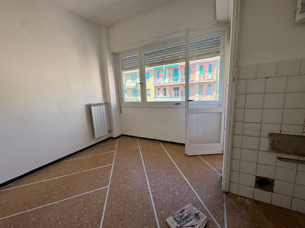 Appartamento a Rapallo in Via Tito Speri - Foto 3