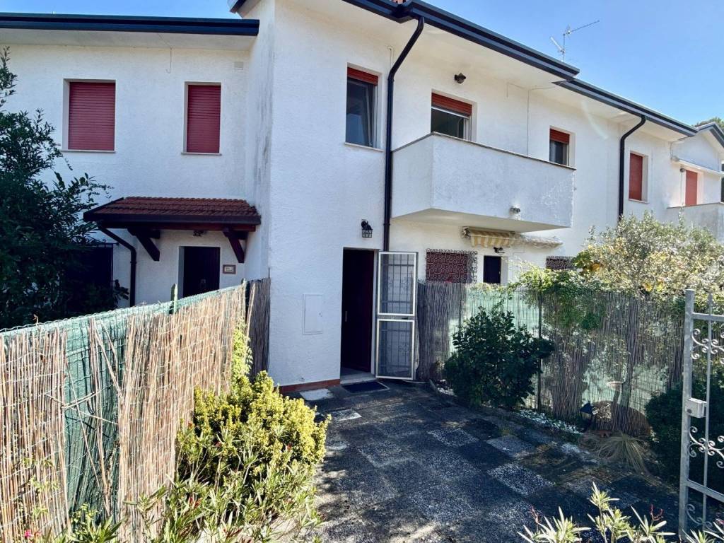 Villa a Comacchio in Viale Alaska, 44 - Foto 4