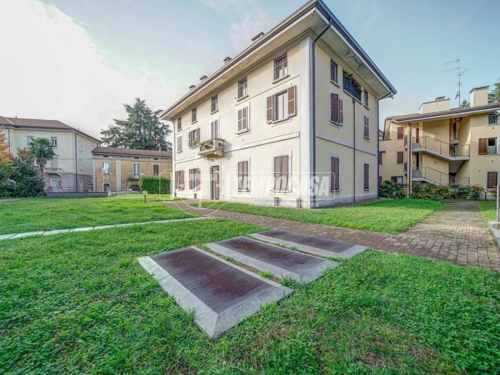 Appartamento a Somma lombardo in Via Milano 34 - Foto 2