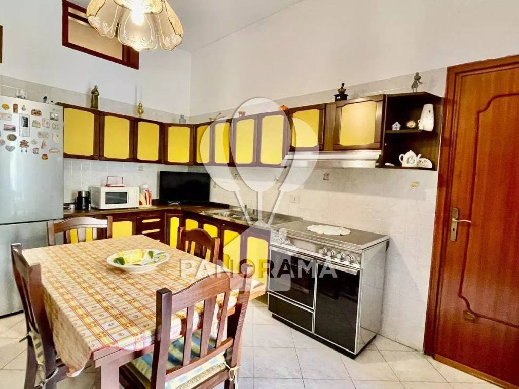 Casa indipendente a Balestrate in Via Pompeo Vannucci - Foto 4