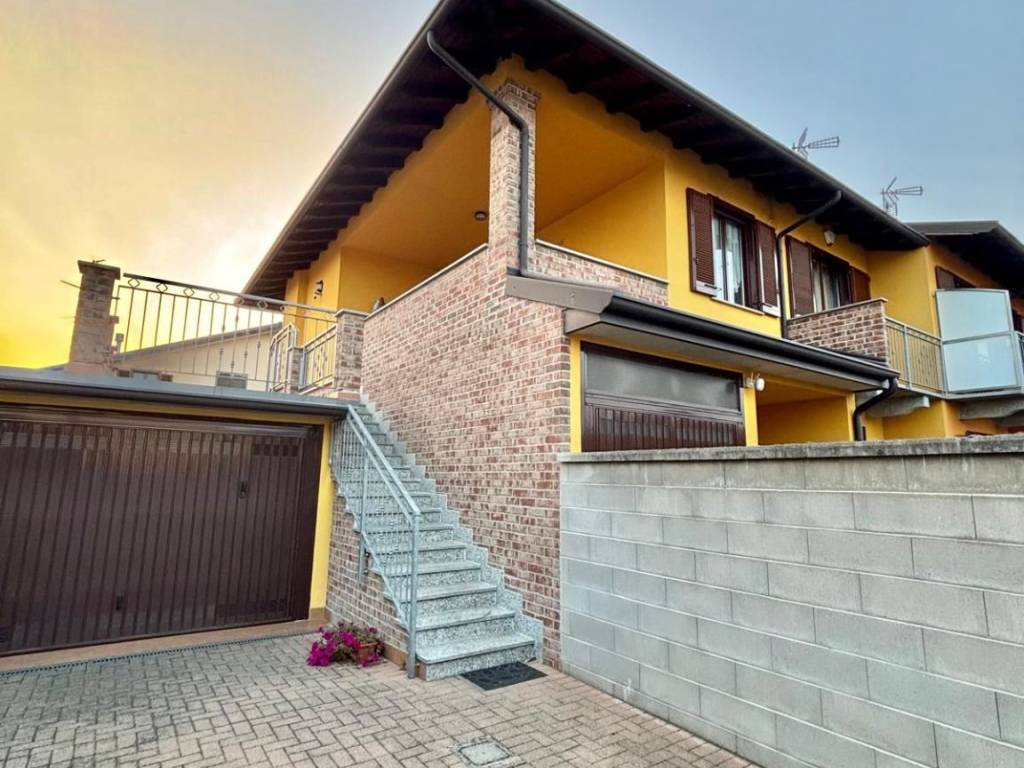 Appartamento a Mortara in Via Ambrogio Albonese - Foto 2