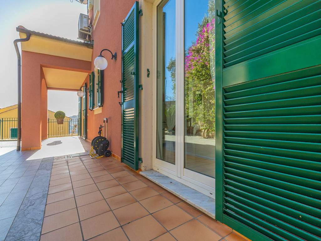 Appartamento a Finale ligure in Via dei Forti di Legnino - Foto 5