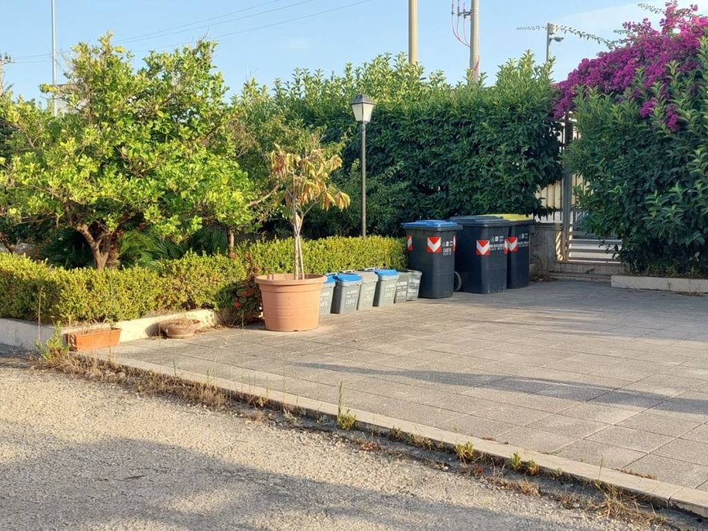 Palazzo / stabile a Trani in Via Papa Giovanni XXIII, 200 - Foto 2