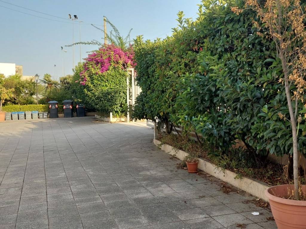 Palazzo / stabile a Trani in Via Papa Giovanni XXIII, 200 - Foto 3