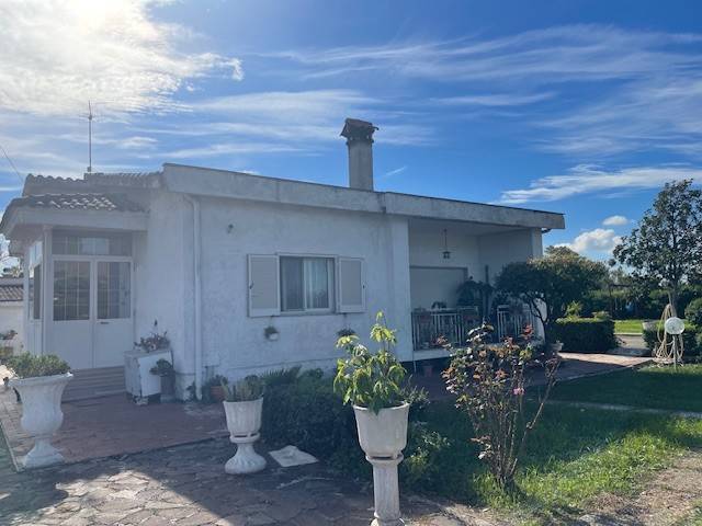 Villa a Latina in Strada della Chiesuola, 136 - Foto 2