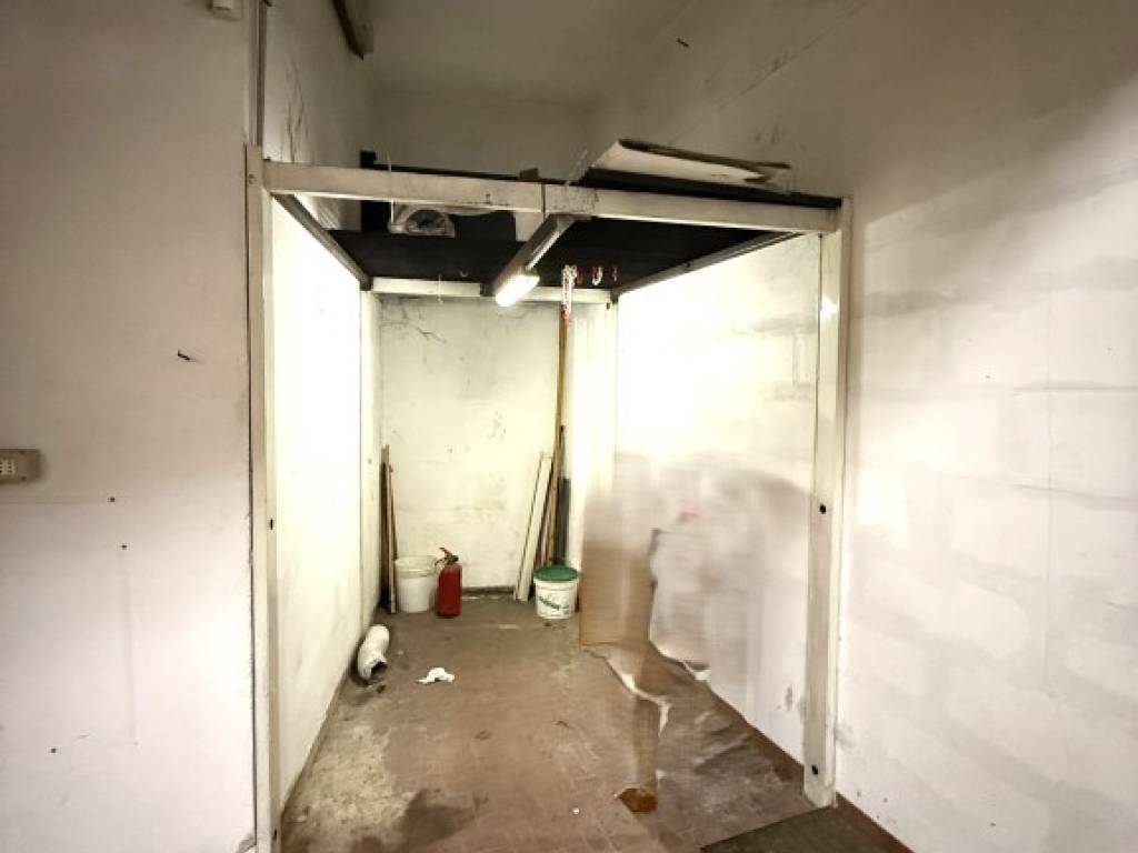 Box / garage a Genova in Via TORTONA, 45 - Foto 3