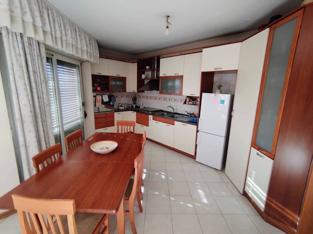 Appartamento a Latina in Via Quinto Ennio - Foto 3