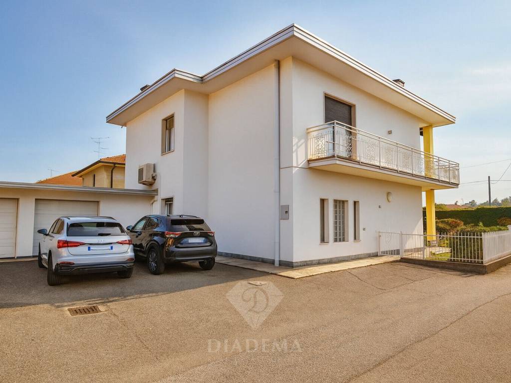 Villa a Besnate in Via Jerago, 27 - Foto 4