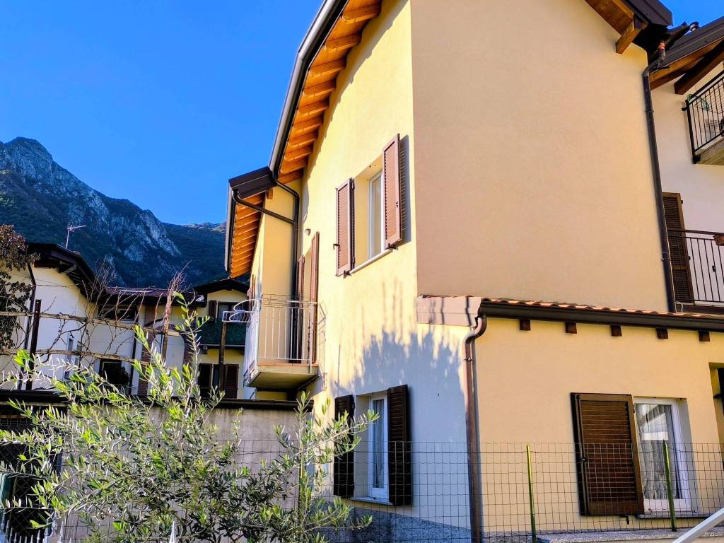 Casa indipendente a Valmadrera in Via San Martino - Foto 2