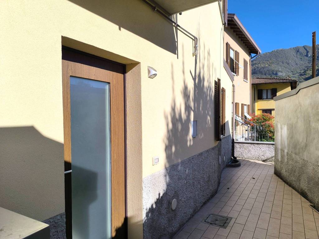 Casa indipendente a Valmadrera in Via San Martino - Foto 3