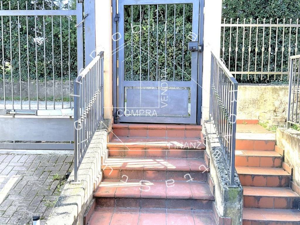 Attico / mansarda a Samarate in Via Giuseppe Verdi, 20 - Foto 2