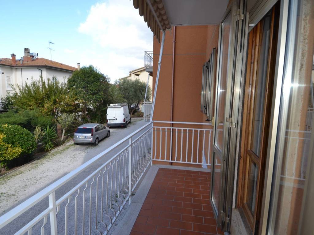Appartamento a Castagneto carducci in Via Giuseppe Toniolo - Foto 3