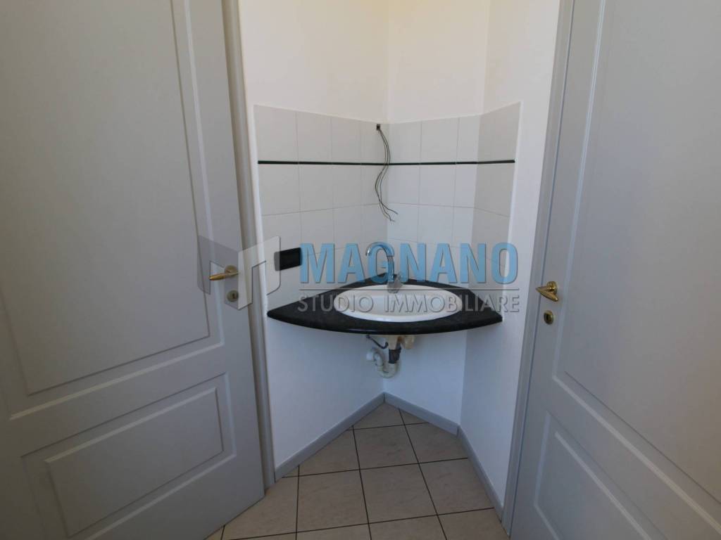 Appartamento a Cavour in Via Giovanni Giolitti - Foto 5