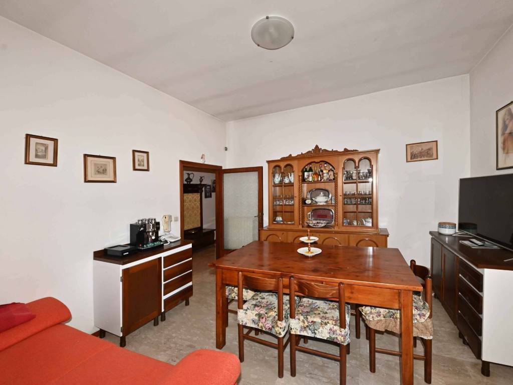 Appartamento a Lucignano in Via Senese - Foto 2