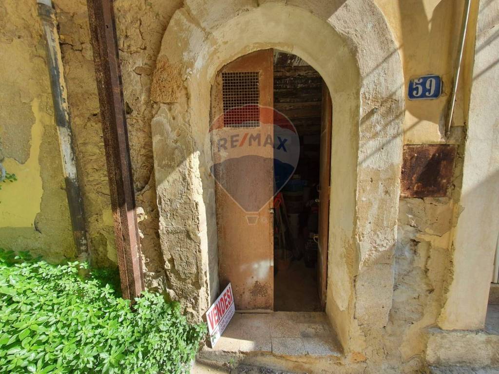 Casa indipendente a Caltagirone in Via Alba - Foto 2