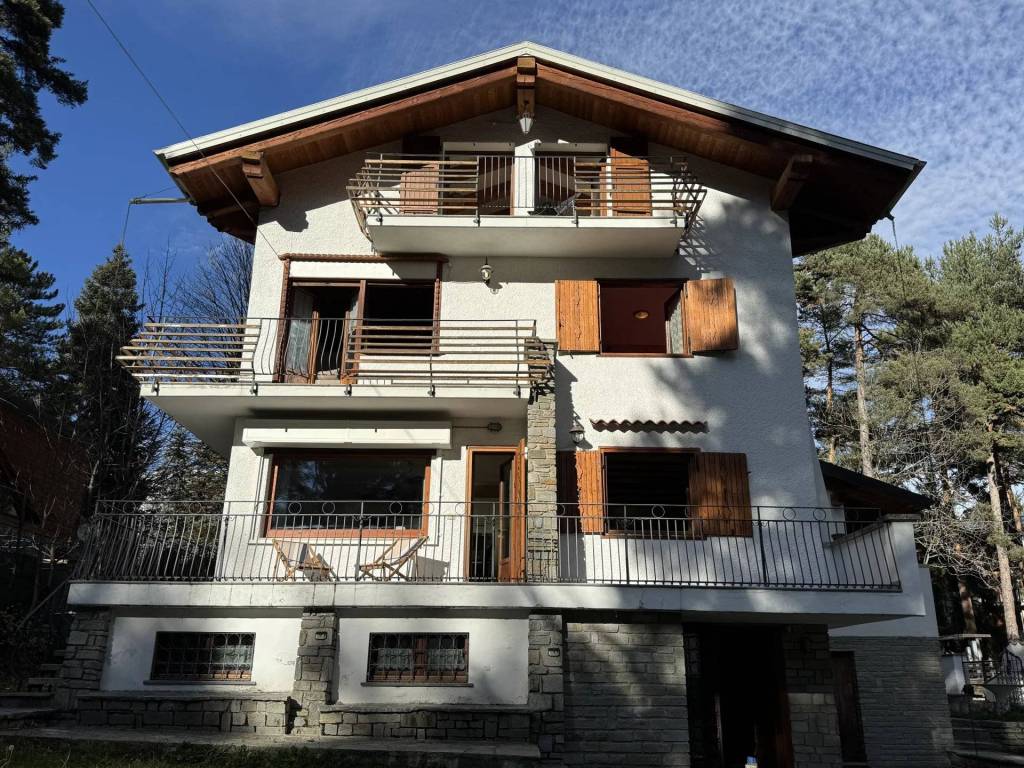 Villa a Bardonecchia - Foto 2