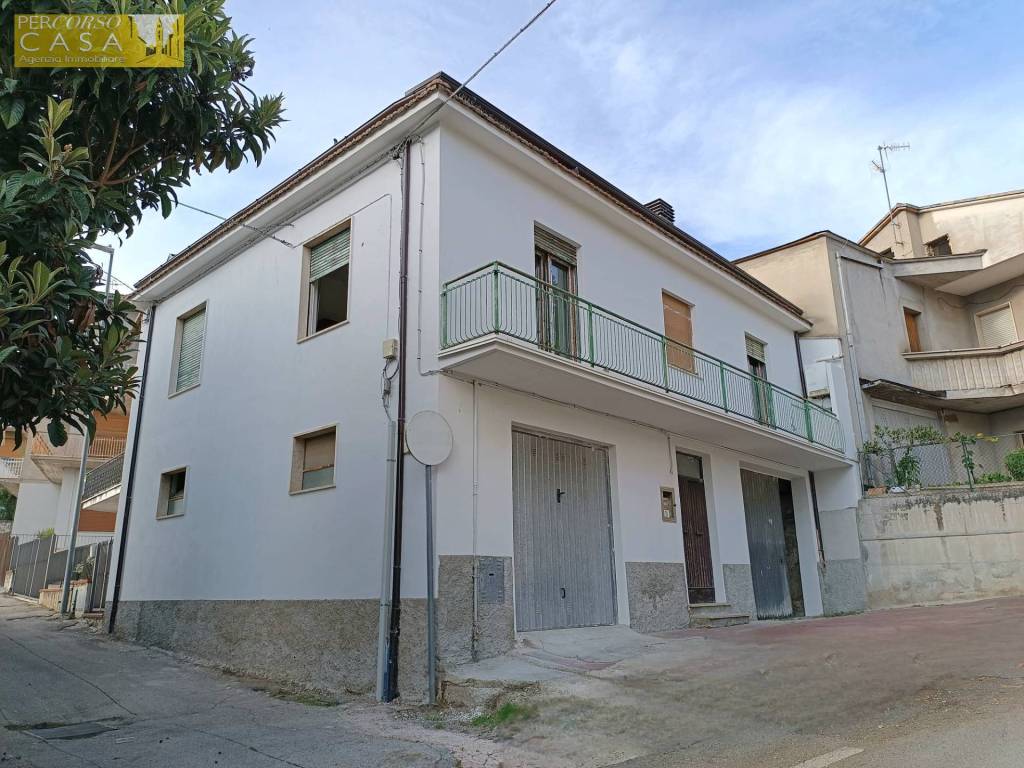 Casa indipendente a Teramo in Via Bellisario - Zona Conad - PARCO DEGLI ULIVI - Foto 2