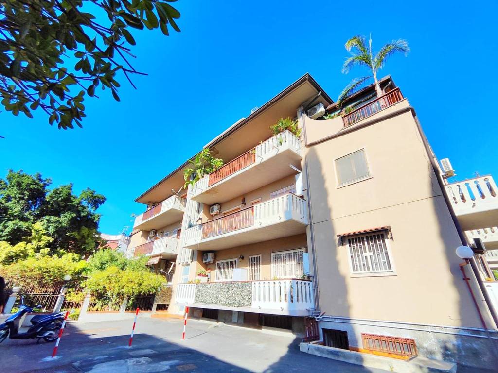 Appartamento a Aci castello in Via Sciarelli - Foto 2