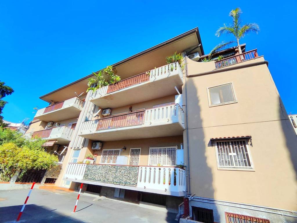 Appartamento a Aci castello in Via Sciarelli - Foto 4