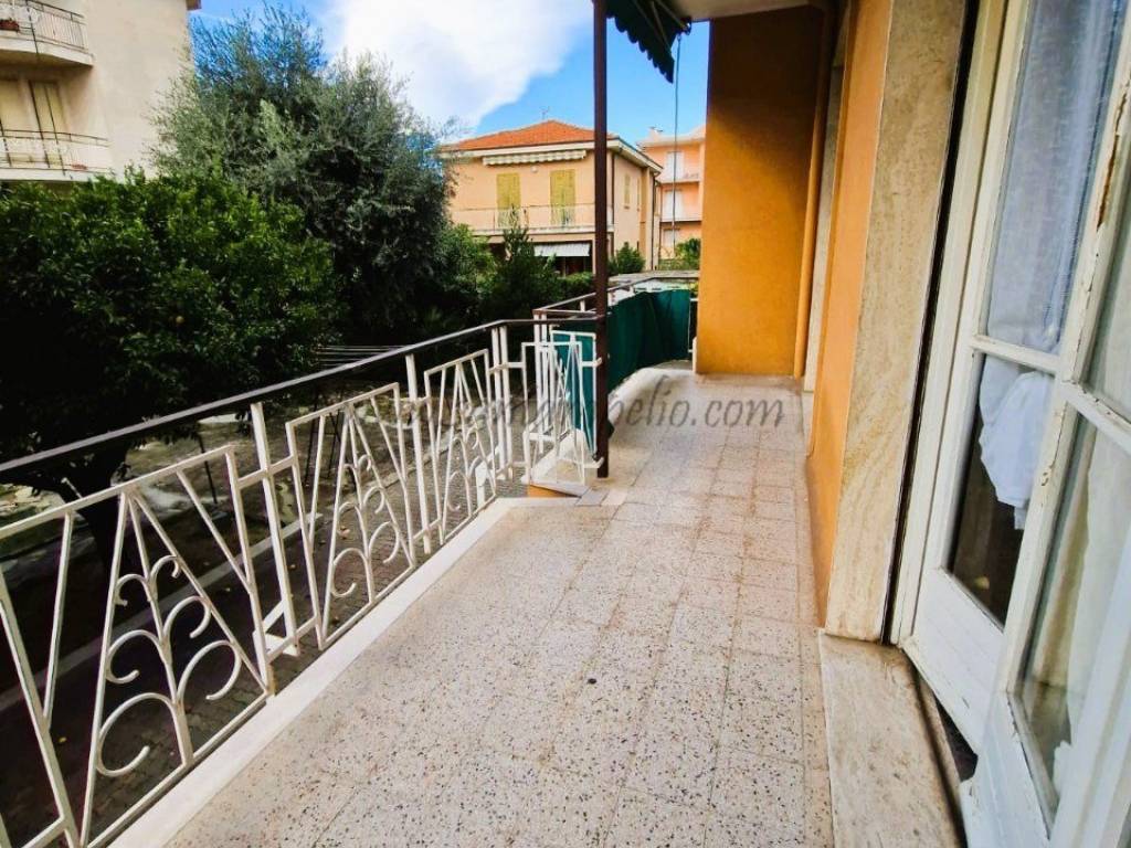 Appartamento a Bordighera in Via Vittorio Veneto - Foto 4