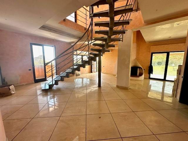 Villa a Campobasso in Contrada Coste di Oratino - Foto 2