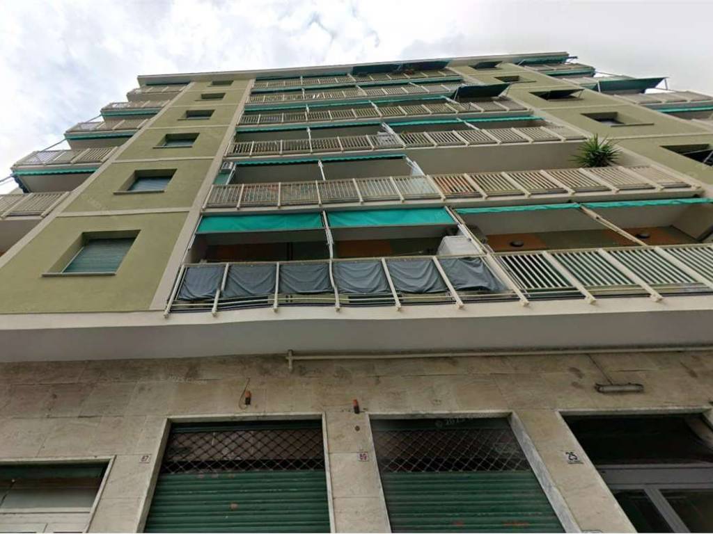 Appartamento a Genova in via Federico Donaver, 25 - Foto 4