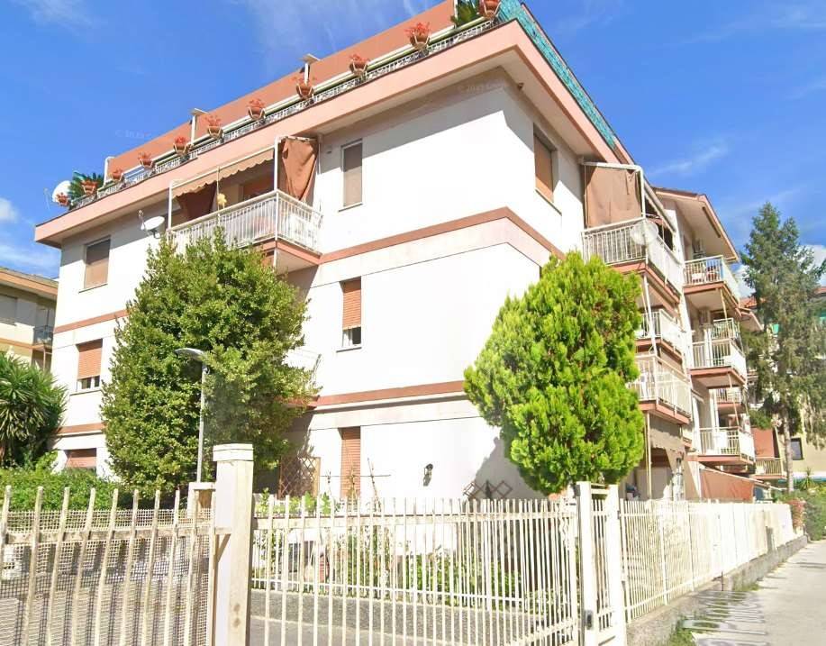 Appartamento a Rapallo in via della Pineta, 1A - Foto 4