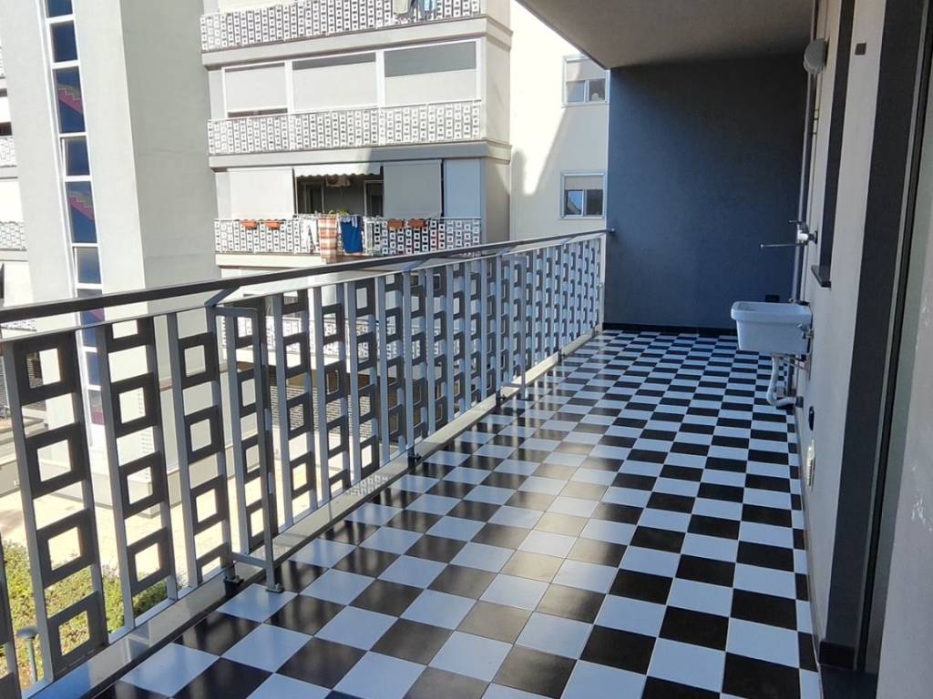 Appartamento a Barletta in Via Fratelli Filippo e Giuseppe Immesi - Foto 4