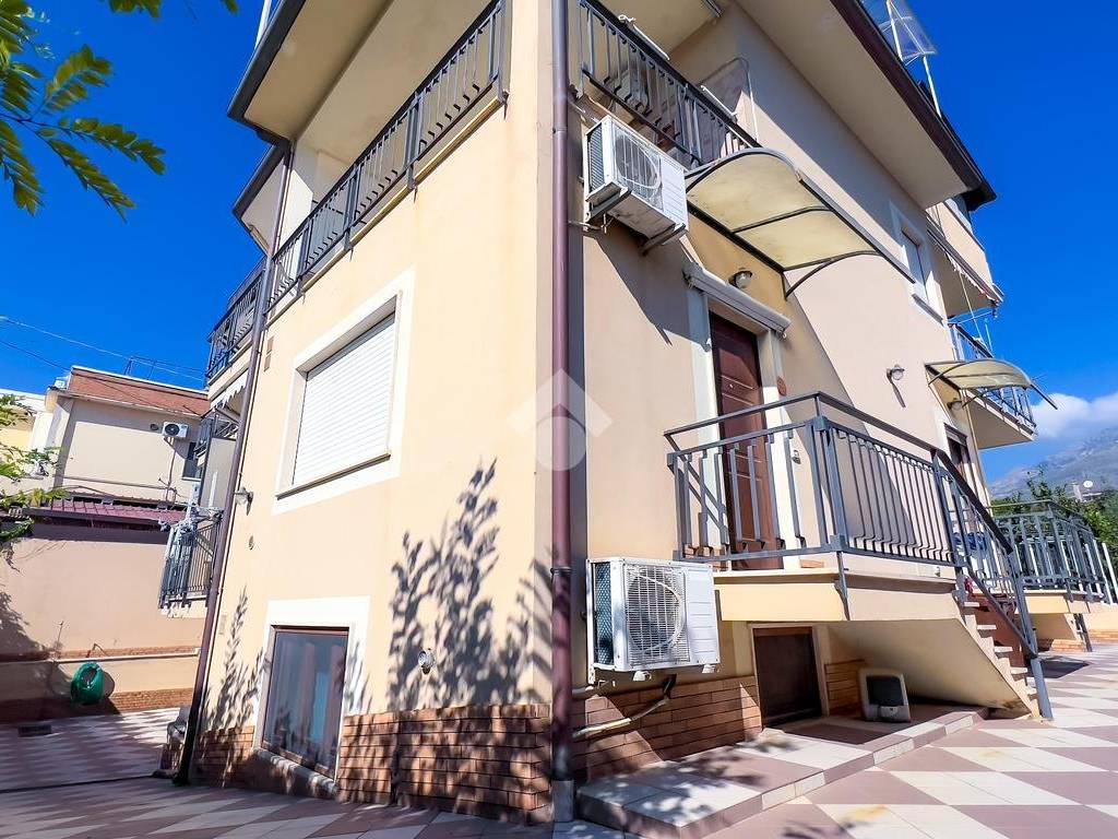 Appartamento a Formia in Strada Privata Petrone, 11 - Foto 2